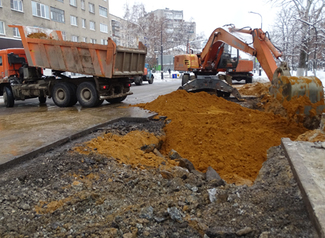 Порыв водовода на улице Ленина ликвидирован Порыв водовода на улице Ленина ликвидирован