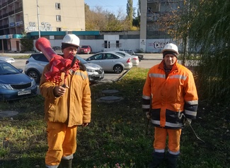 ЛГЭК и МЧС проверяют пожарные гидранты ЛГЭК и МЧС проверяют пожарные гидранты