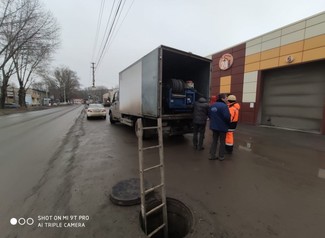 Затянули все гайки: скандальную мойку оставили и без канализации Затянули все гайки: скандальную мойку оставили и без канализации