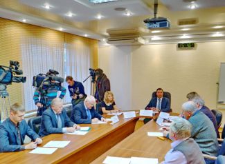 В ЛГЭКе провели Координационный совет по вопросам повышающих коэффициентов на услуги ЖКХ. В ЛГЭКе провели Координационный совет по вопросам повышающих коэффициентов на услуги ЖКХ.