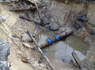 Специалисты ЛГЭК в кратчайший срок устранили аварию на водоводе. Специалисты ЛГЭК в кратчайший срок устранили аварию на водоводе.